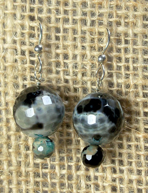 NEW! Palace Green Agate Earrings