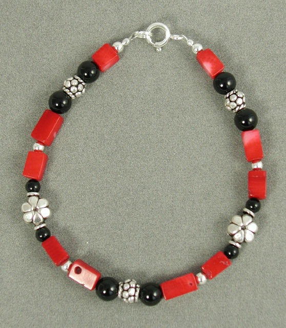 Red Coral and Black Onyx Bracelet